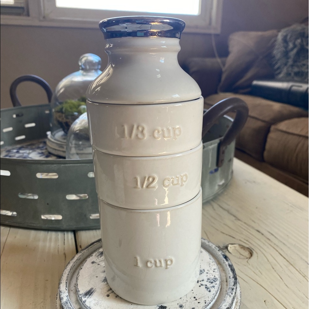 Stacking Measuring cups!